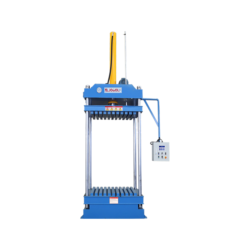 Baler Vertikal Sedang (Empat Kolom).