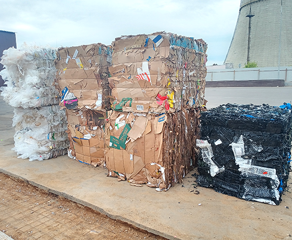 Solusi Baler Multifungsi untuk Pusat Daur Ulang Belarus