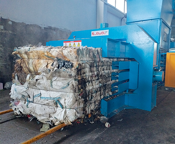 Solusi Baling Efisiensi Tinggi untuk Daur Ulang Sampah Plastik dan Kertas di Belarus